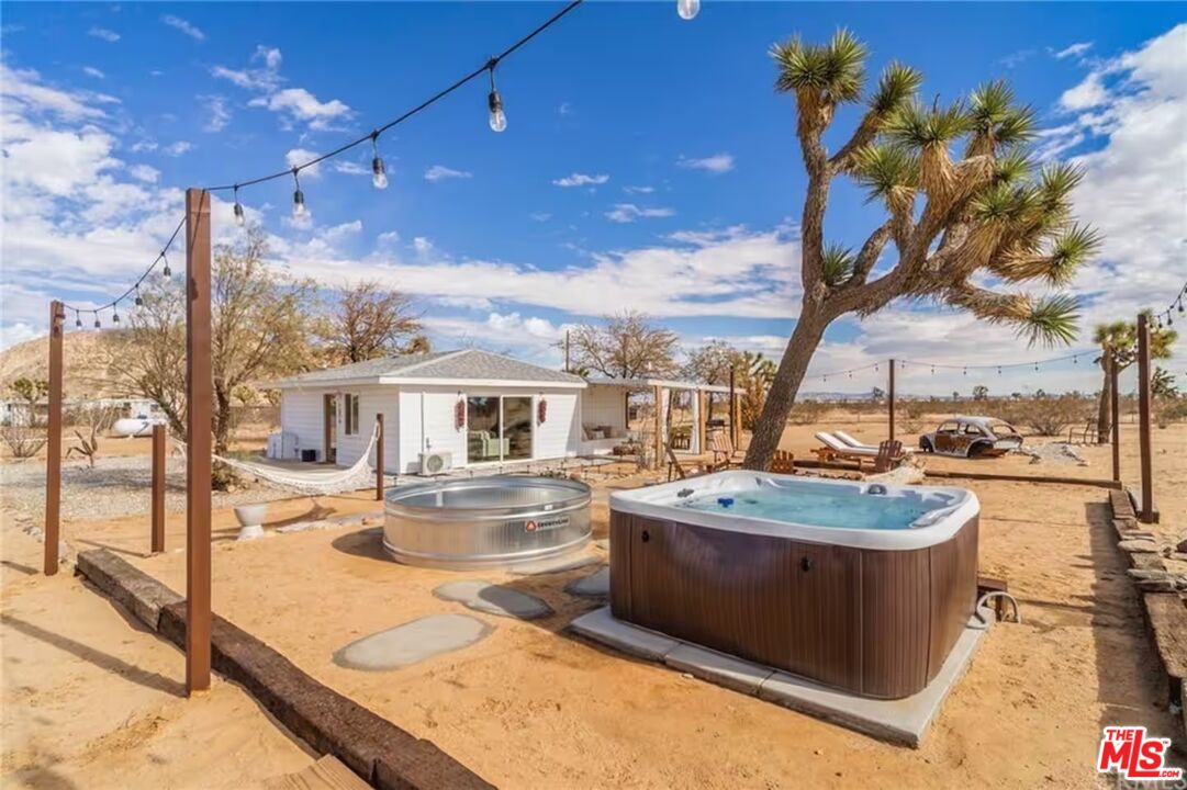 1616 Sunset Mesa Road Landers, CA 92285 - Photo 1 of 51