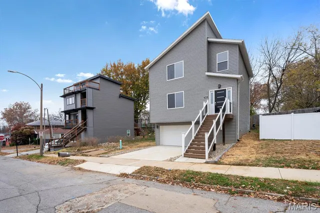 $464,900 | 1623 Forest Avenue, St. Louis, MO 63139
