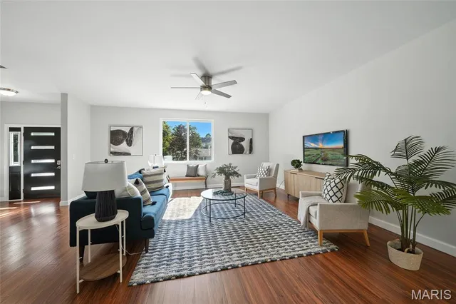 $464,900 | 1623 Forest Avenue, St. Louis, MO 63139