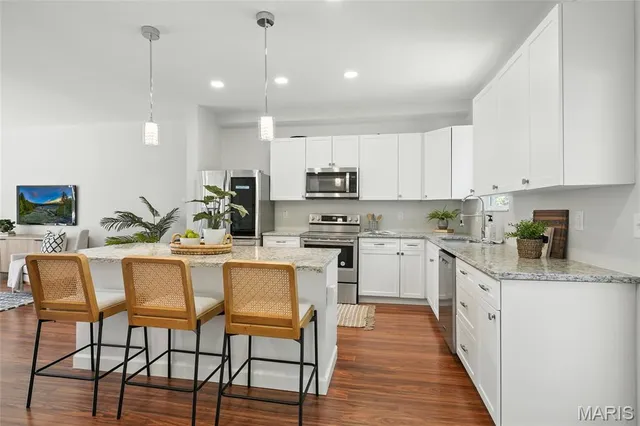 $464,900 | 1623 Forest Avenue, St. Louis, MO 63139