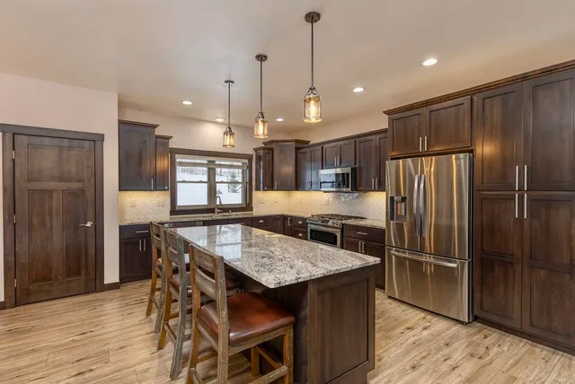 $730,000 | W7306 Sylvester Road, Holmen, WI 54636