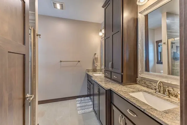 $730,000 | W7306 Sylvester Road, Holmen, WI 54636