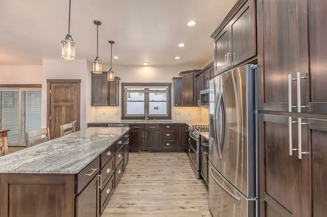 $730,000 | W7306 Sylvester Road, Holmen, WI 54636