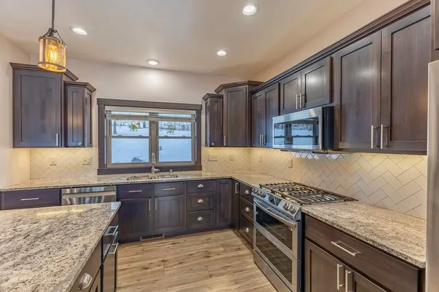 $730,000 | W7306 Sylvester Road, Holmen, WI 54636