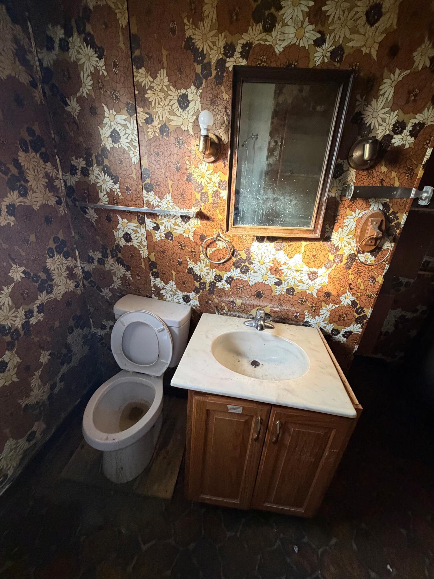 1626 Territorial Road Benton Harbor, MI 49022 - Photo 8 of 11 07