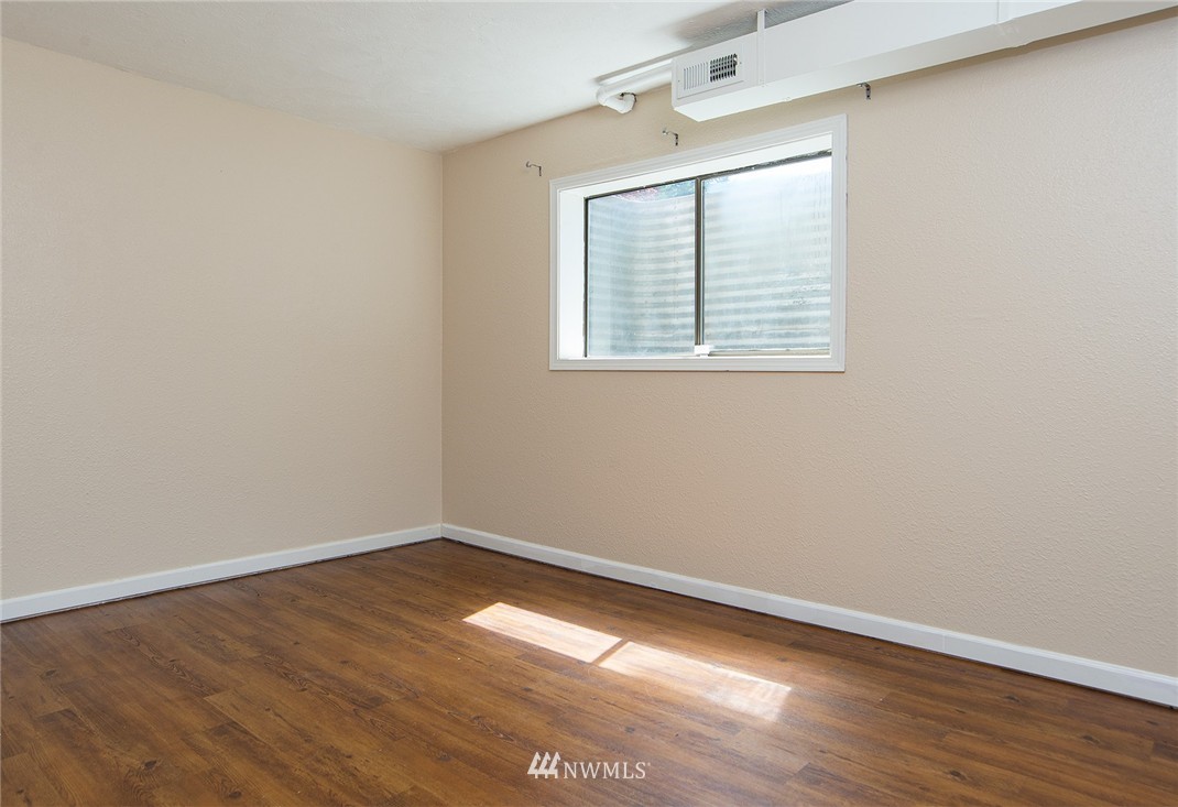 1251 Carroll Road Kelso, WA 98626 - Photo 14 of 24 Gallery Image 14