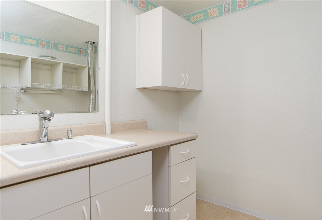 1251 Carroll Road Kelso, WA 98626 - Photo 18 of 24 Gallery Image 18
