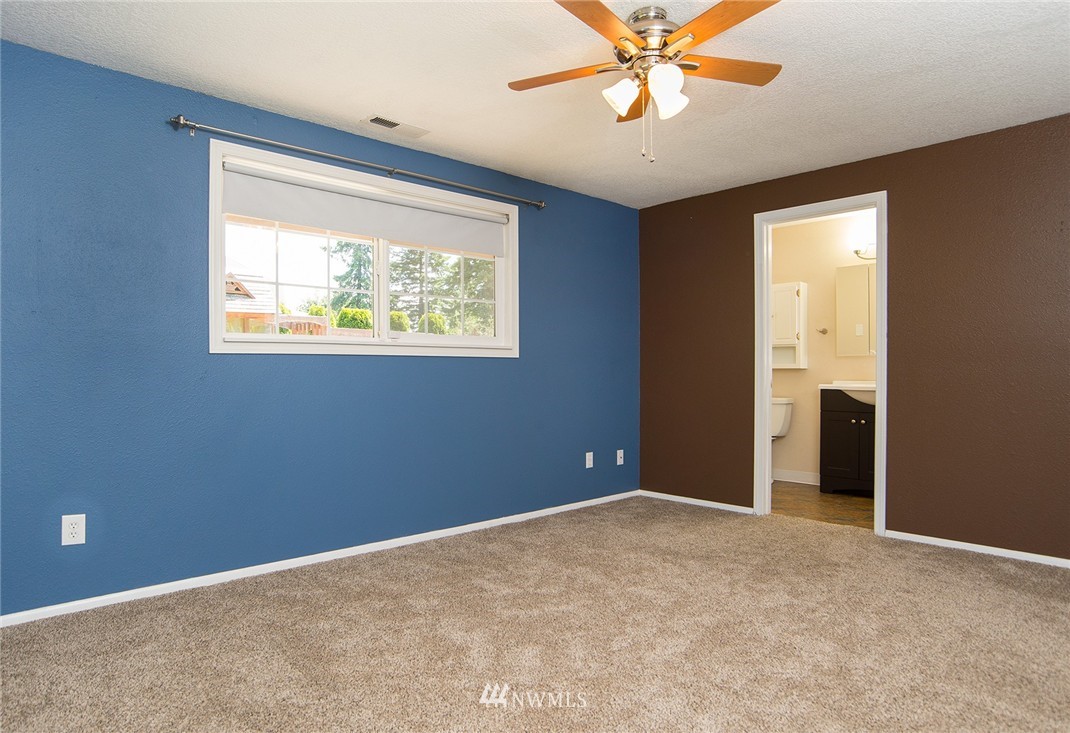 1251 Carroll Road Kelso, WA 98626 - Photo 8 of 24 Gallery Image 8