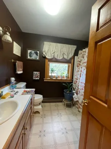 $1,347,000 | 75 Adams School Road, Grand Isle, VT 05458