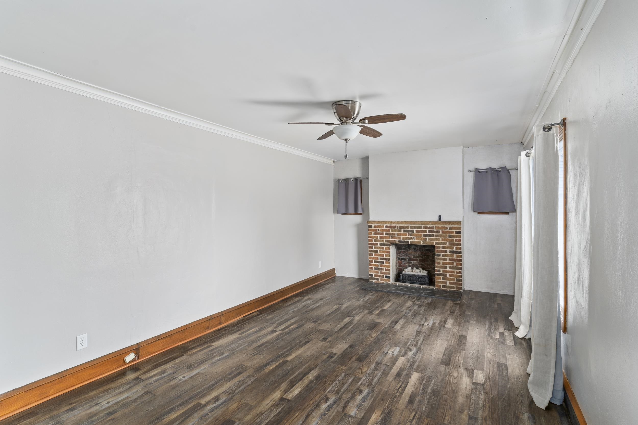 914 West Brewster Street Appleton, WI 54914 - Photo 2 of 29