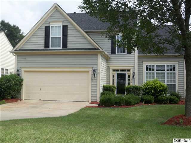 913 Clearbrook Road, Unit 25 Matthews, NC 28105 - Photo 1 of 14 Gallery Image 1