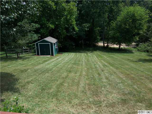 913 Clearbrook Road, Unit 25 Matthews, NC 28105 - Photo 14 of 14 Gallery Image 14