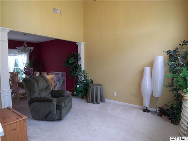 913 Clearbrook Road, Unit 25 Matthews, NC 28105 - Photo 6 of 14 Gallery Image 6