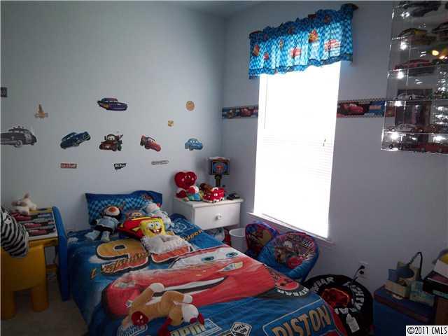 913 Clearbrook Road, Unit 25 Matthews, NC 28105 - Photo 10 of 14 Gallery Image 10