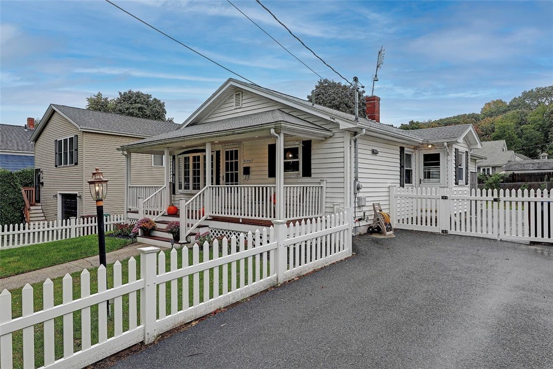 240 Jenckes Street Woonsocket, RI 02895 - Photo 2 of 15