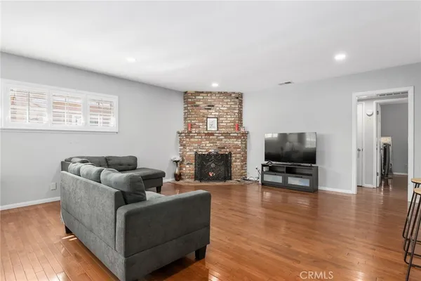 $724,900 | 10525 Washington Avenue, South Gate, CA 90280