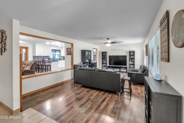 $995,000 | 13201 North 64th Drive, Glendale, AZ 85304