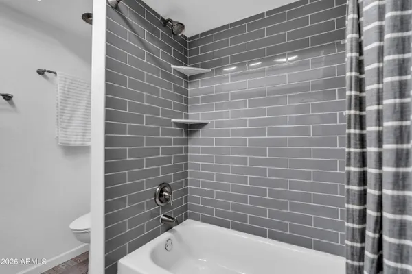 $960,000 | 13201 North 64th Drive, Glendale, AZ 85304