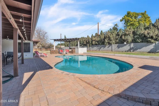 $995,000 | 13201 North 64th Drive, Glendale, AZ 85304