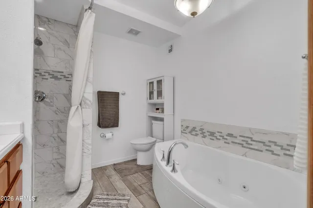 $995,000 | 13201 North 64th Drive, Glendale, AZ 85304