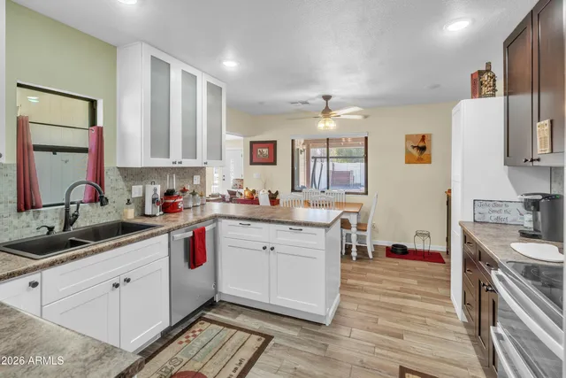 $995,000 | 13201 North 64th Drive, Glendale, AZ 85304