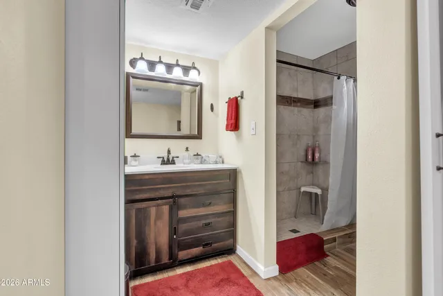 $995,000 | 13201 North 64th Drive, Glendale, AZ 85304