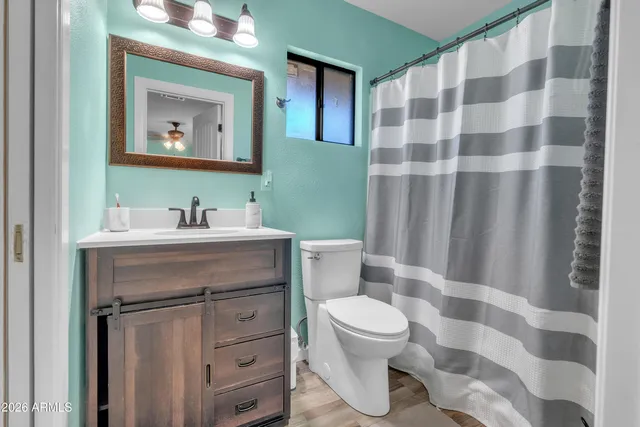 $995,000 | 13201 North 64th Drive, Glendale, AZ 85304