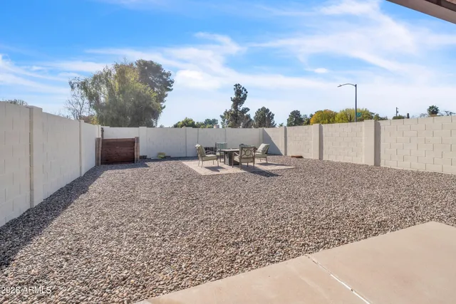 $995,000 | 13201 North 64th Drive, Glendale, AZ 85304