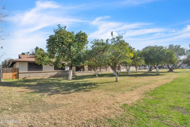 $995,000 | 13201 North 64th Drive, Glendale, AZ 85304