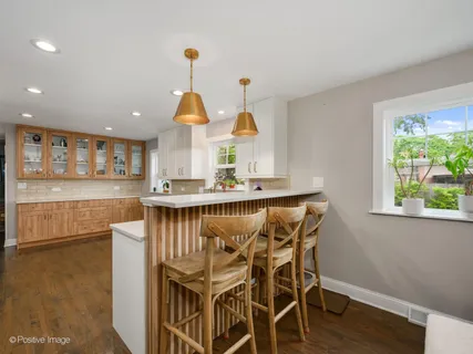 $839,900 | 529 Susan Lane, Deerfield, IL 60015