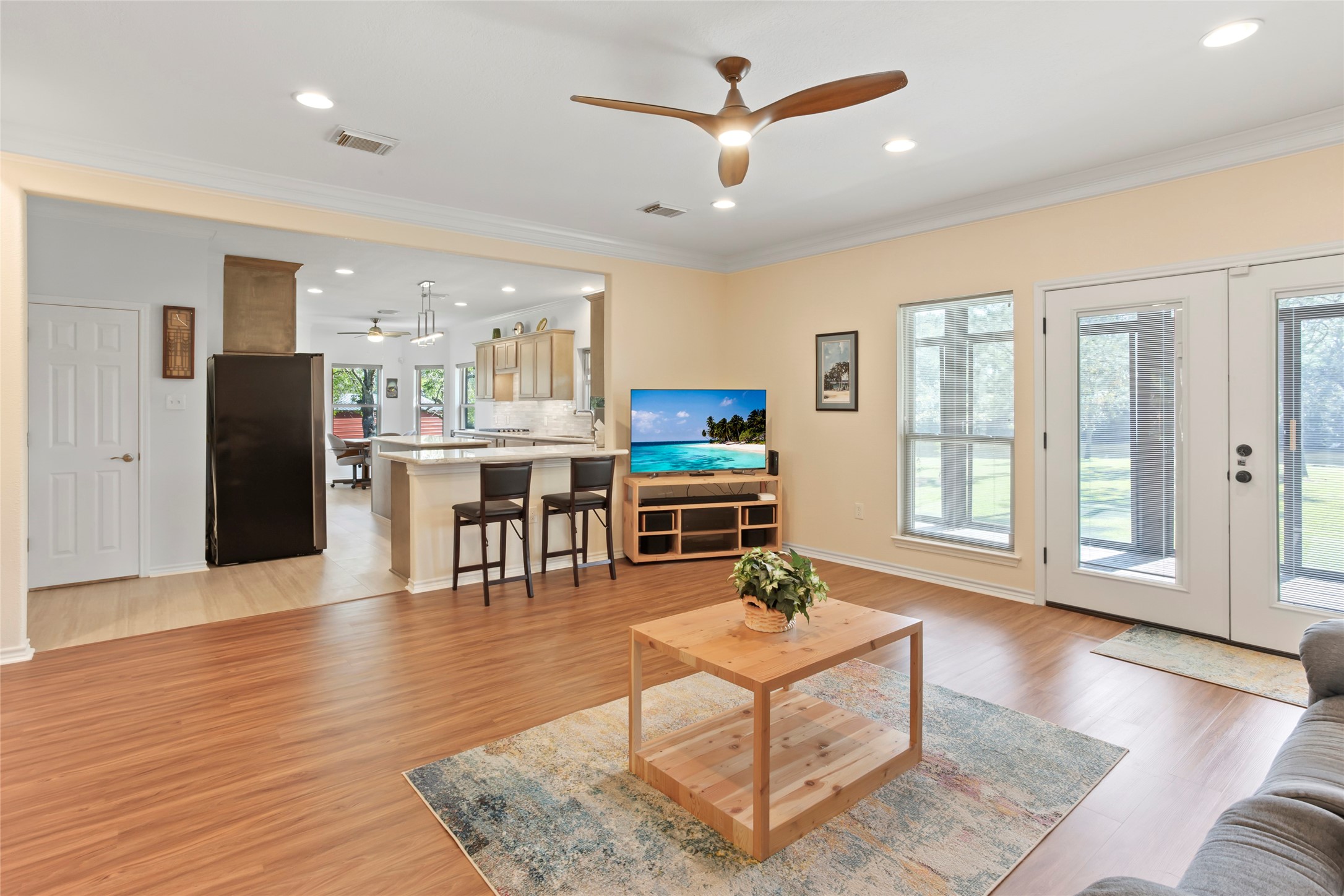 860 FM 517 Road East Dickinson, TX 77539 - Photo 21 of 50 a living room with furniture and a table