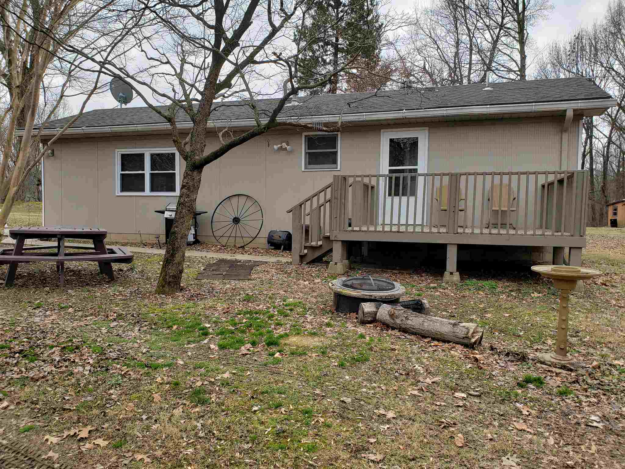 4901 Ford Road Mount Vernon, IN 47620 - Photo 2 of 11 Gallery Image 2