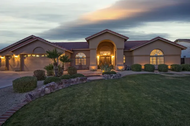 $9,995 | 4548 West Mariposa Grande Lane, Glendale, AZ 85310