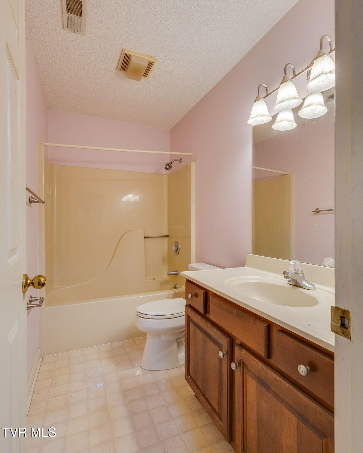 704 Ridgefields Road Kingsport, TN 37660 - Photo 33 of 55 033