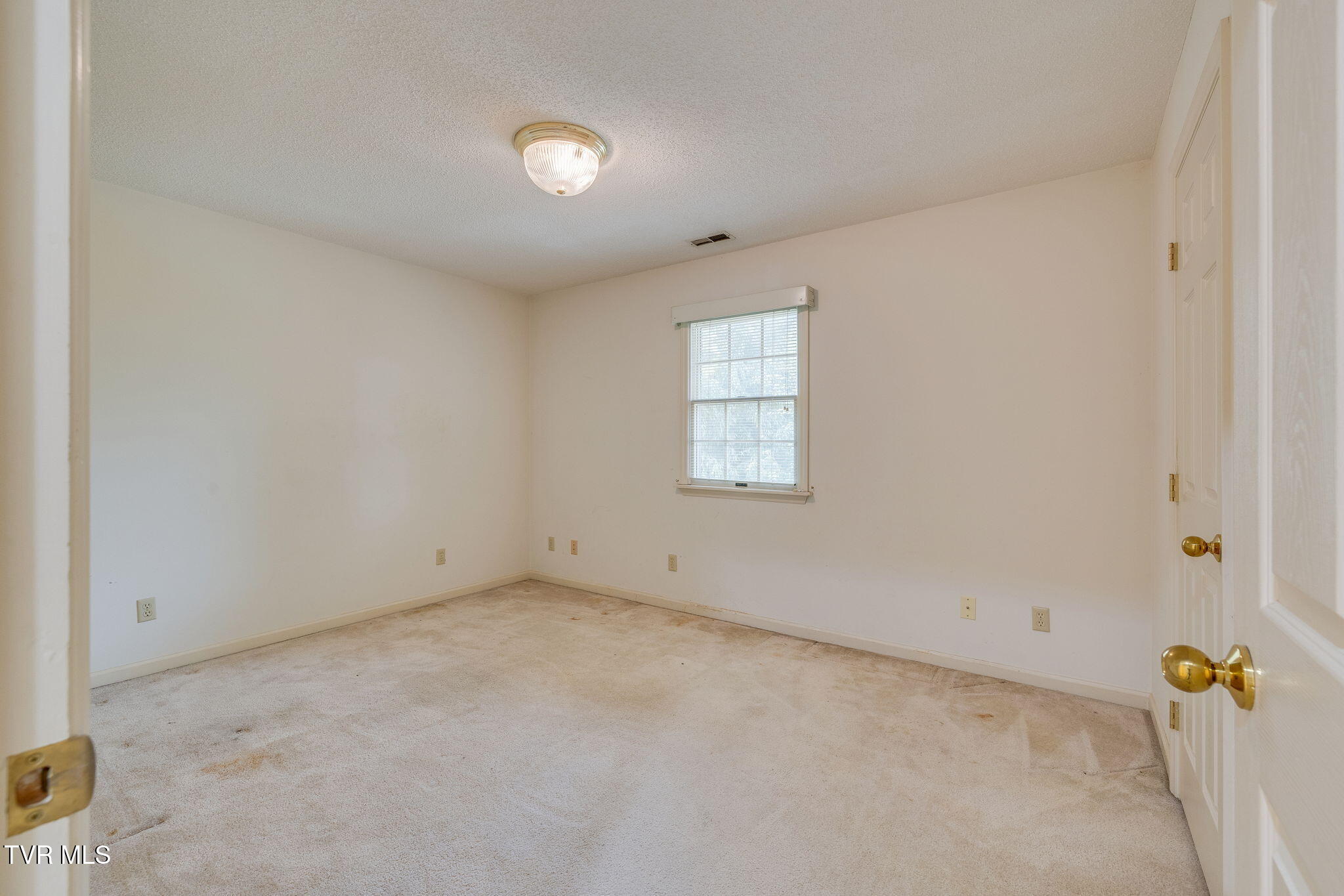 704 Ridgefields Road Kingsport, TN 37660 - Photo 37 of 55 037