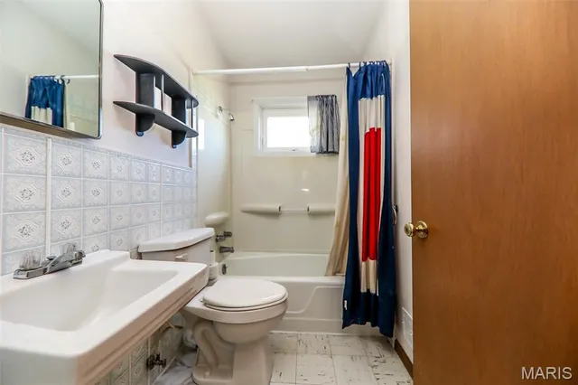 $180,000 | Undisclosed Address, Granite City, IL 62040