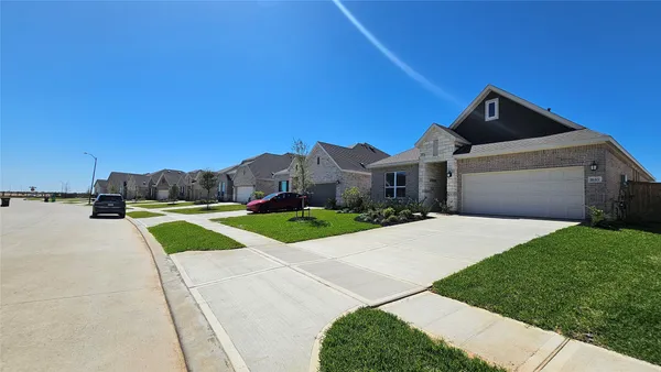 $2,295 | 16327 Mesquite Fld Drive, Hockley, TX 77447