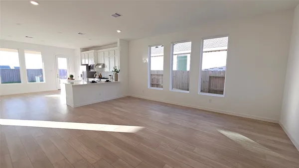 $2,295 | 16327 Mesquite Fld Drive, Hockley, TX 77447