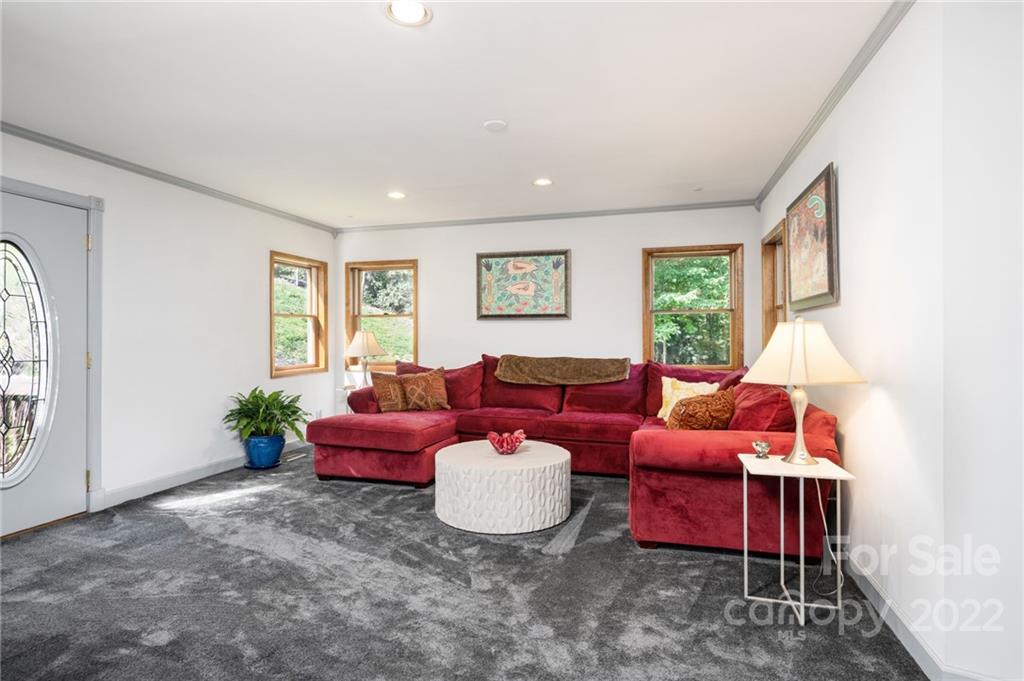106 Bishop Cove Road Fairview, NC 28730 - Photo 13 of 36 Gallery Image 13
