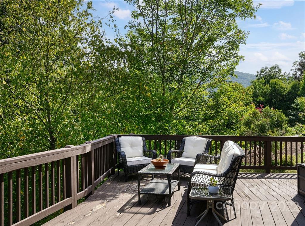 106 Bishop Cove Road Fairview, NC 28730 - Photo 14 of 36 Gallery Image 14