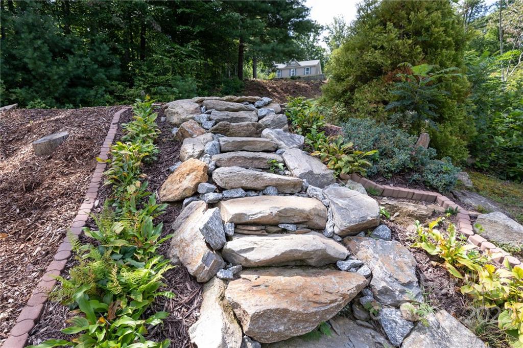 106 Bishop Cove Road Fairview, NC 28730 - Photo 33 of 36 Gallery Image 33