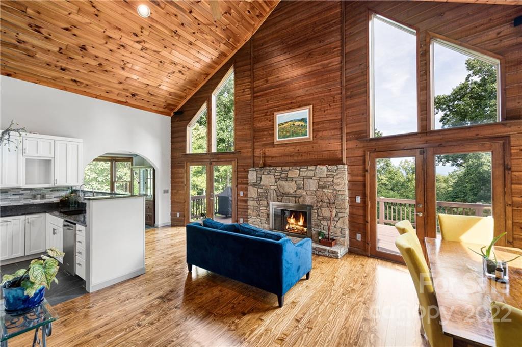 106 Bishop Cove Road Fairview, NC 28730 - Photo 6 of 36 Gallery Image 6