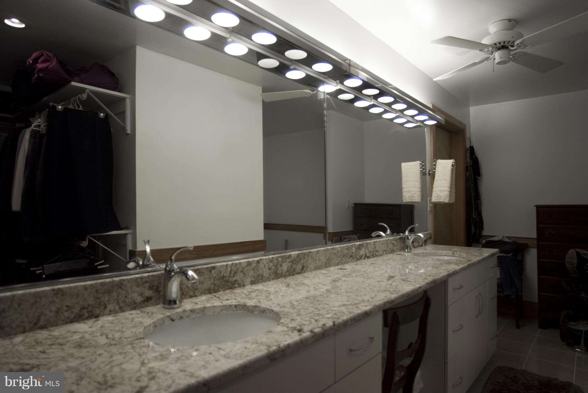 13400 Draper Road Clear Spring, MD 21722 - Photo 22 of 29 Bath (Master)