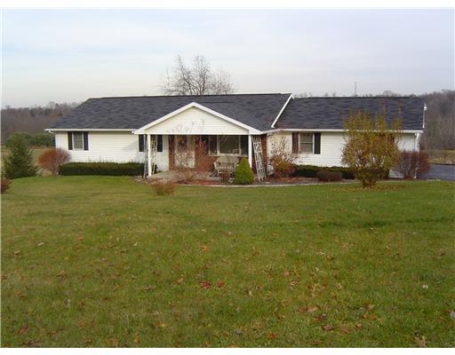 607 Cleland Mill Road New Castle, PA 16102 - Photo 1 of 10 Exterior Front.