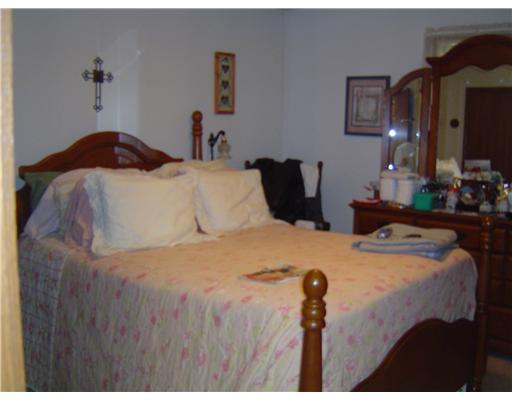 607 Cleland Mill Road New Castle, PA 16102 - Photo 6 of 10 Master Bedroom.