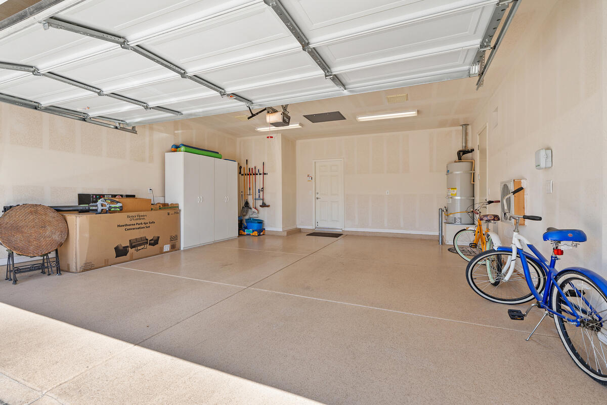 81220 Corte Tolon Indio, CA 92203 - Photo 25 of 42 a view of an bike garage
