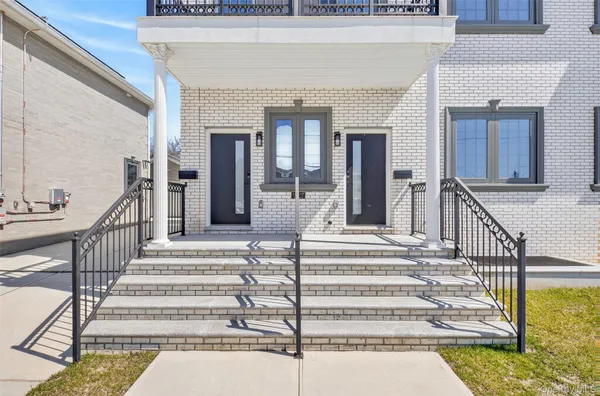 $1,628,000 | 150-17 Hawtree Street | Ozone Park