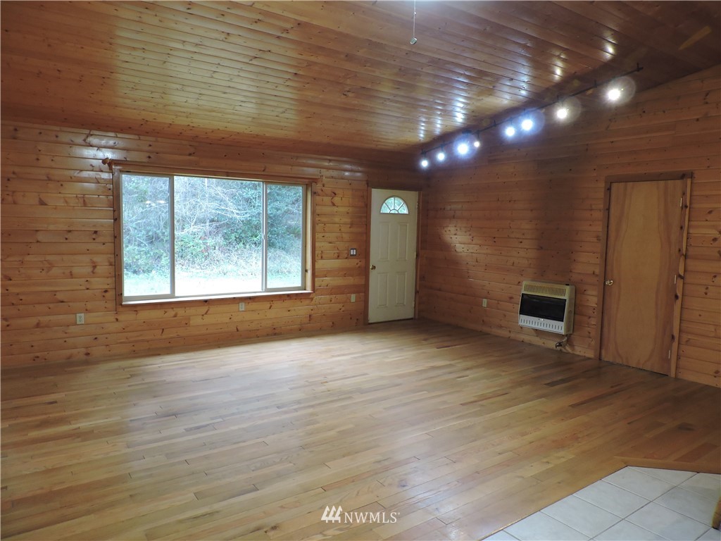 252 North Bodine Road Kelso, WA 98626 - Photo 6 of 36 Gallery Image 6