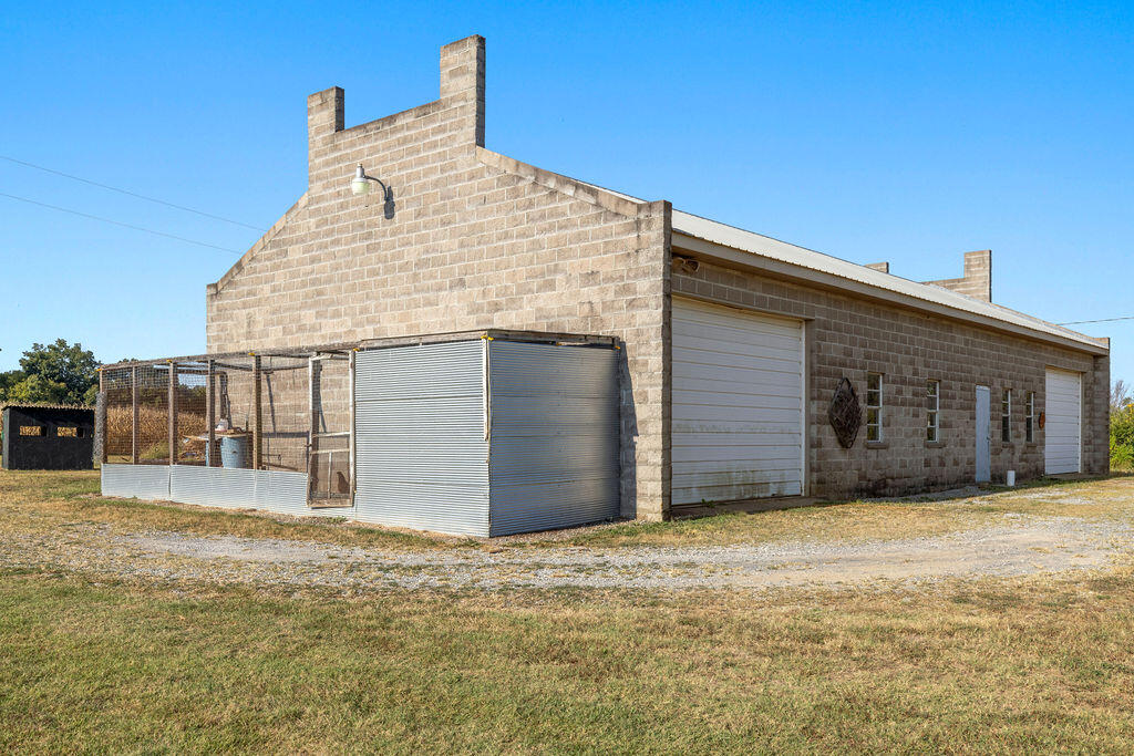 363 Grant Road Murray, KY 42071 - Photo 30 of 43 Water - Electric - Heat