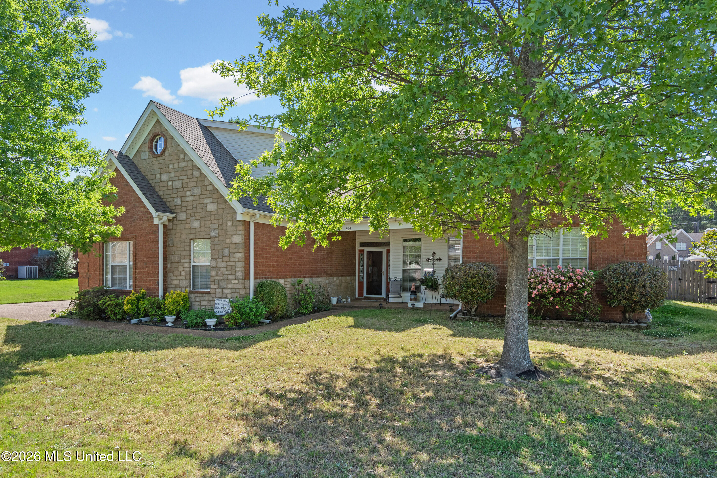 905 Gates Street Hernando, MS 38632 - Photo 2 of 29 _dsc5838_print